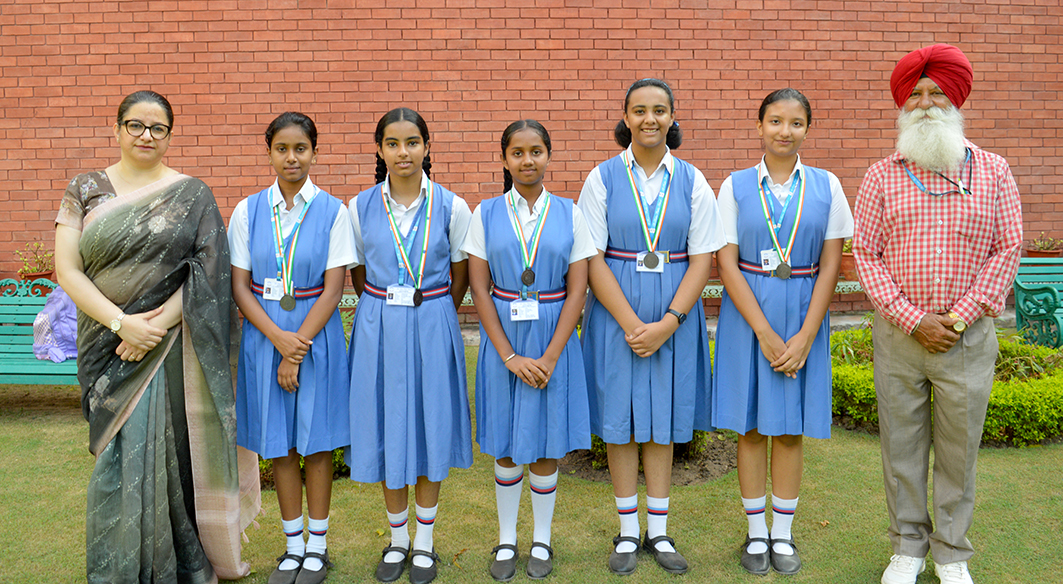 U.T. Inter School Chess Competition