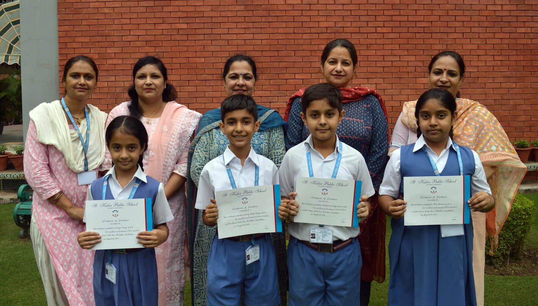 Inter House Hindi Poem Recitation Competition (Class IV)